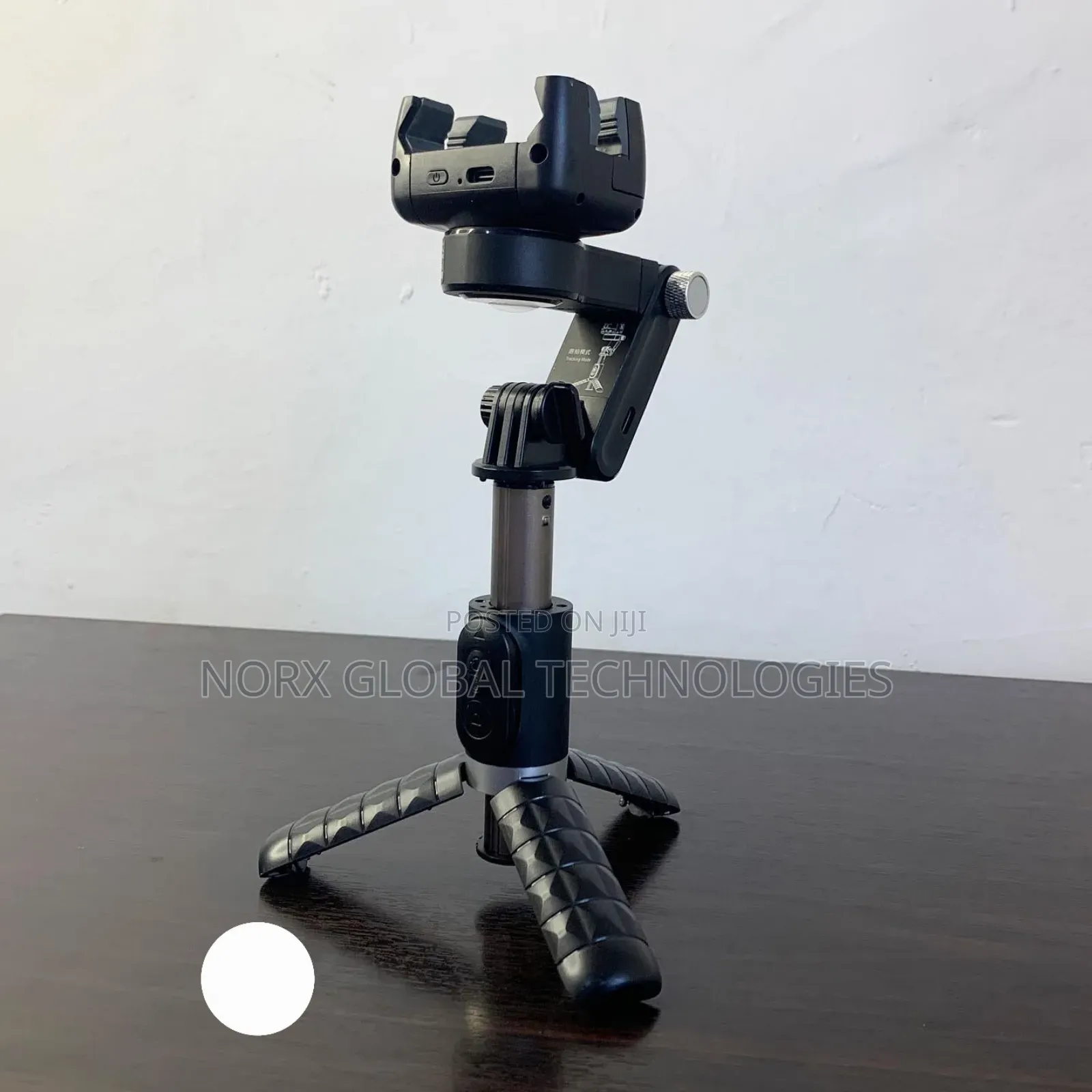 Q18 Desktop Tripod Gimbal Stabilizer With Light