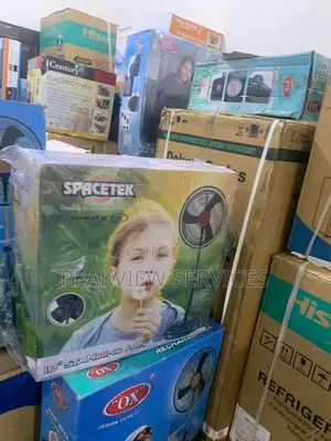 Spacetek 18'' Ergonomic and Portable Standing Fan