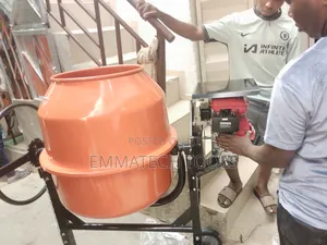 Engine 200 Liter Concrete Mixer