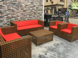 High-Quality Canash Box Chair