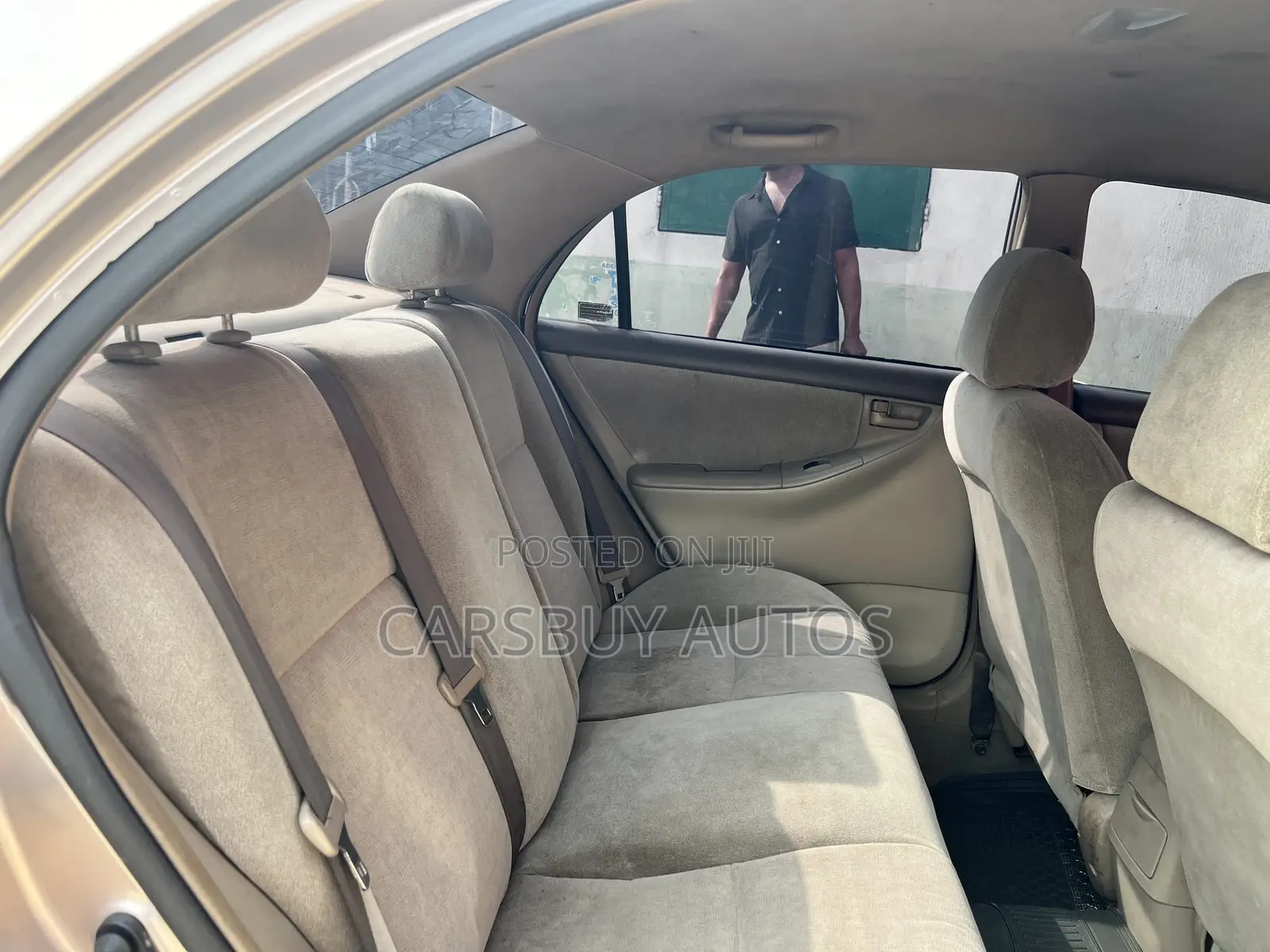 Toyota Corolla LE 2004 Gold