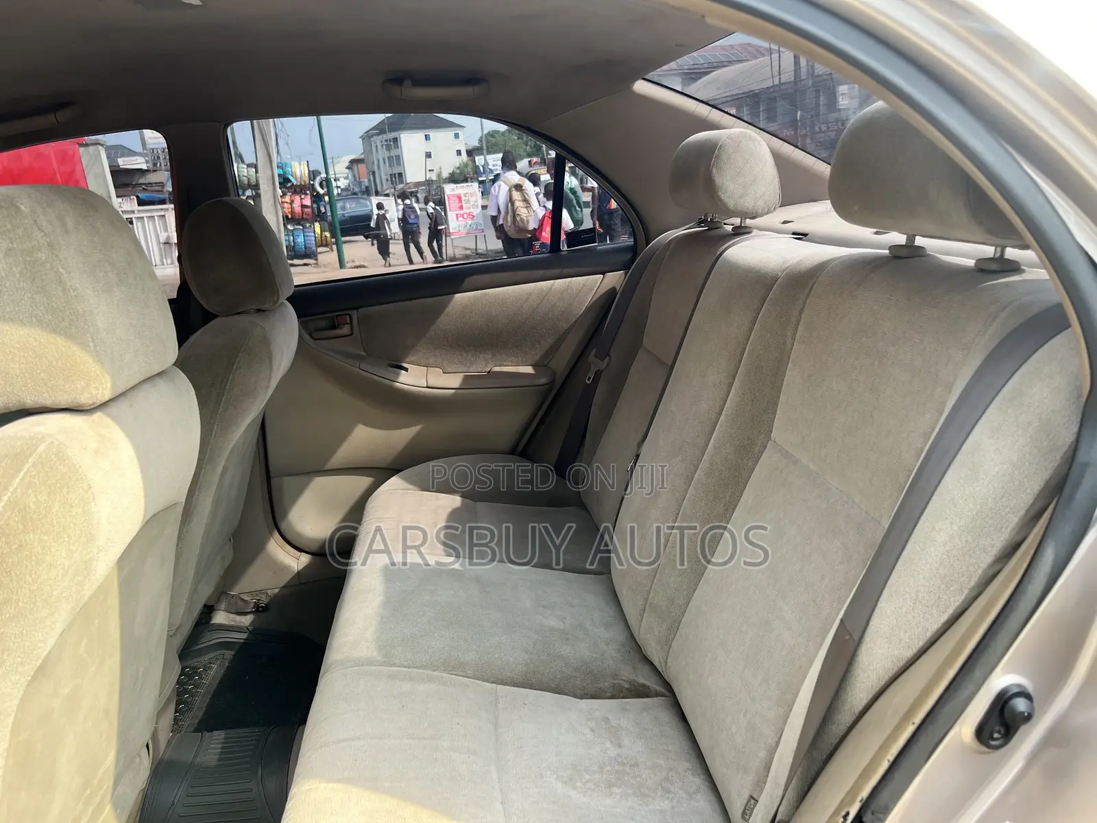Toyota Corolla LE 2004 Gold