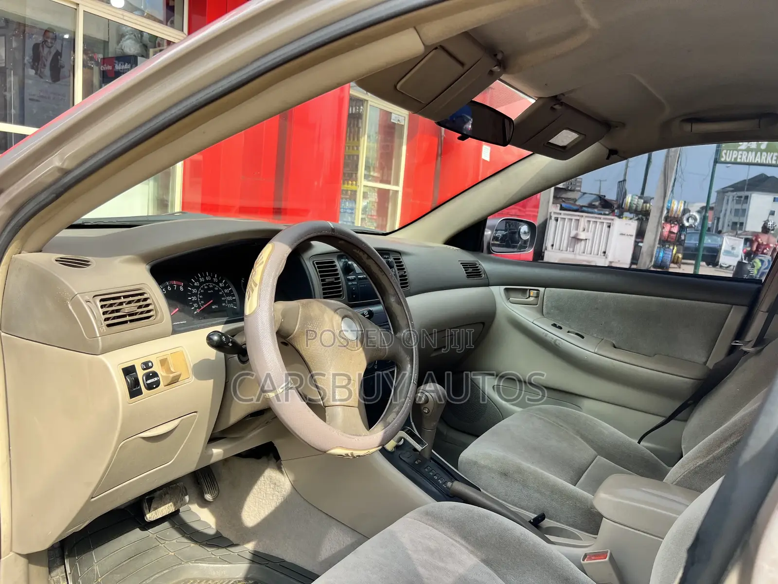 Toyota Corolla LE 2004 Gold
