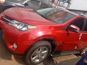 Toyota RAV4 2015 Red