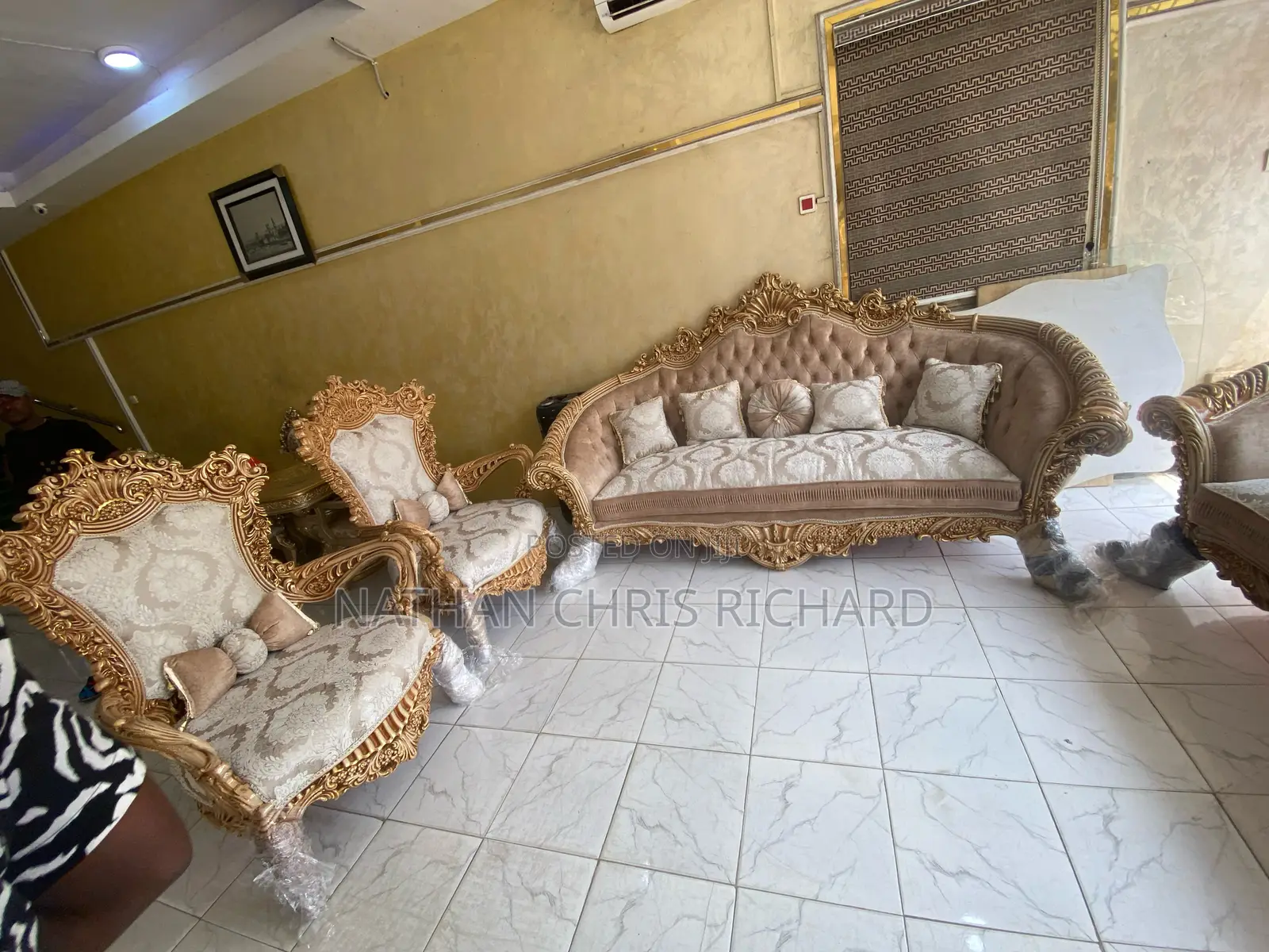 Great Egptian Sofa