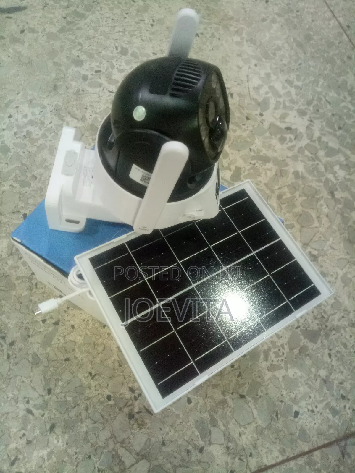 PTZ Solar Camera