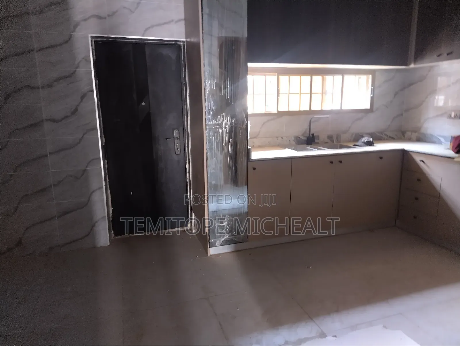 5bdrm Townhouse / Terrace in Asokoro By World for rent