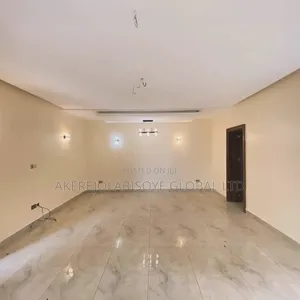 3bdrm Block of Flats in Jahi Gilmore Abuja for rent