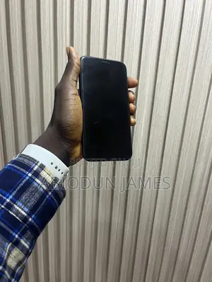 Apple iPhone XR 64 GB Black