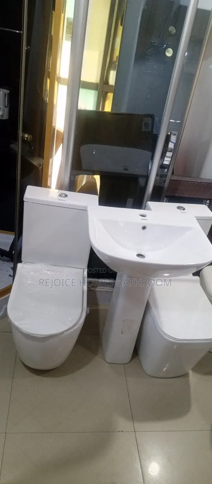 Executive Vstar Water Closet