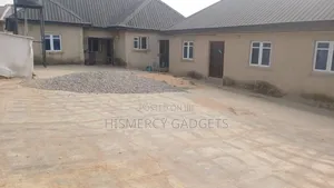 1bdrm Block of Flats in Marvelous, Obafemi-Owode for sale