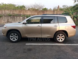 Toyota Highlander 4x4 2008 Gold