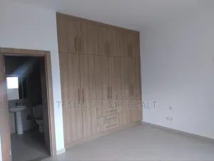 3bdrm Apartment in Main Gusape, Guzape District for rent