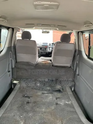 Toyota HiAce 2011 Green
