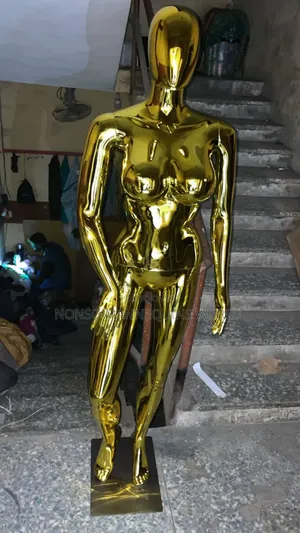 Size 12 Gold Chrome Egg Face Female Mannequin