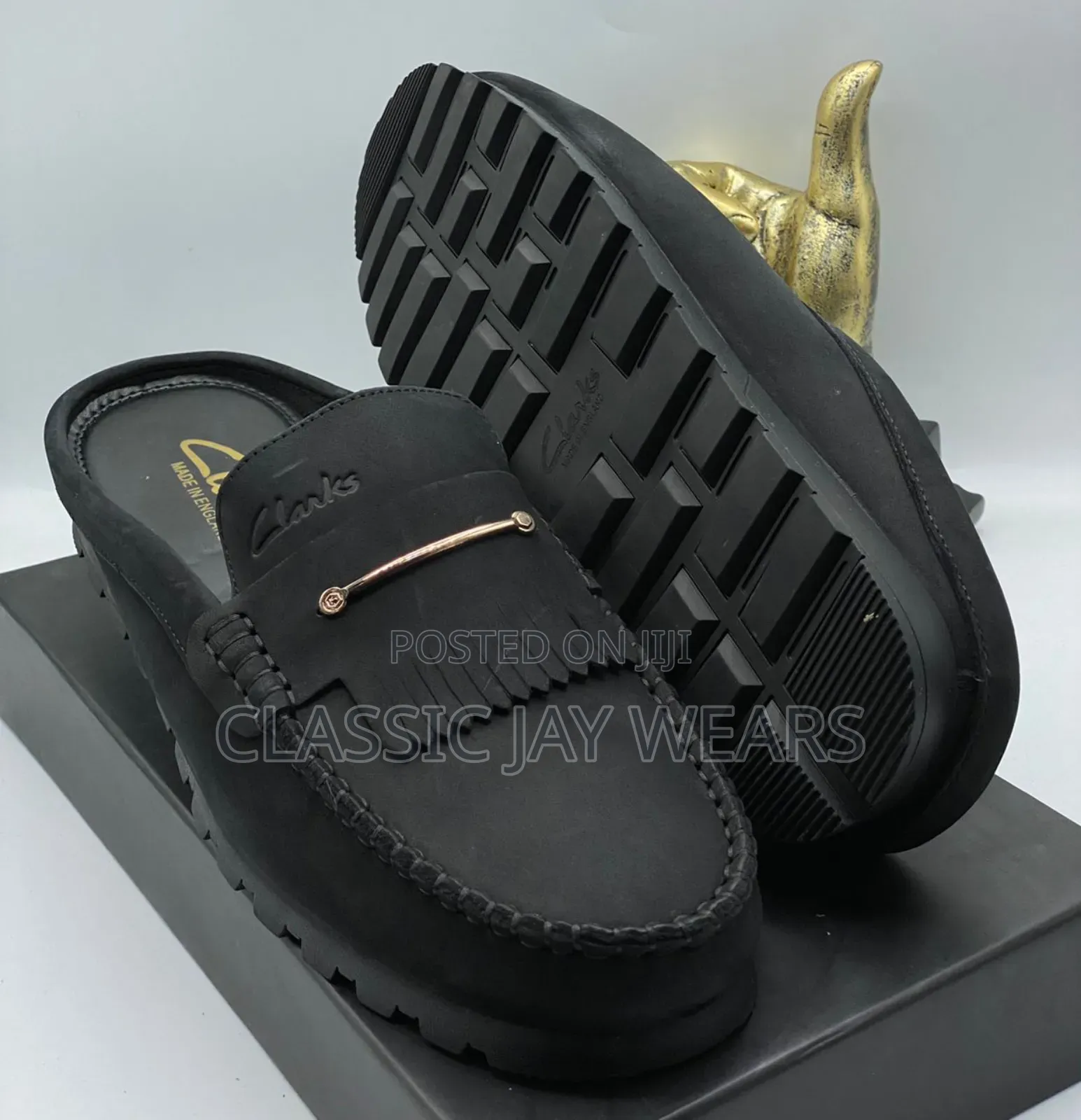 Quality White Half Shoe Available for Men