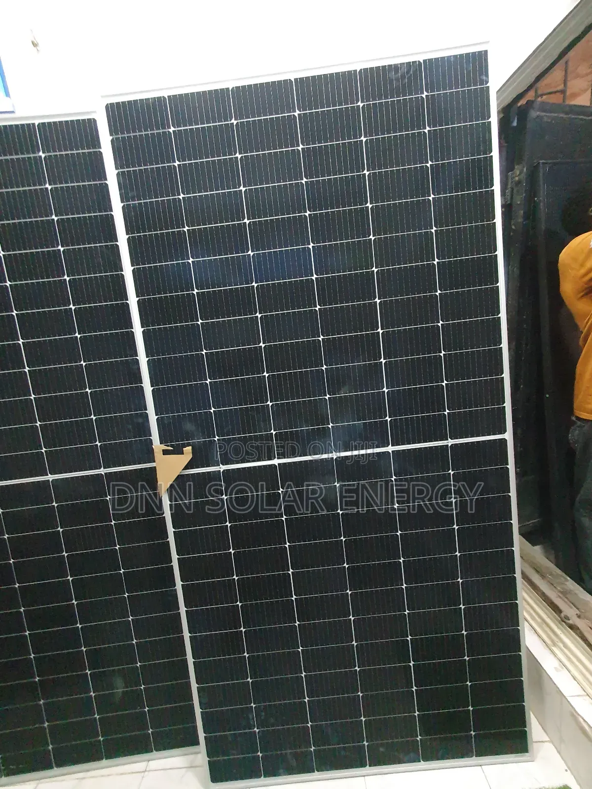 Jinko 600w Solar Panel