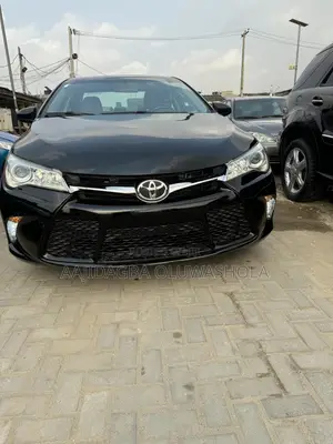 Photo - Toyota Camry 2015 Black