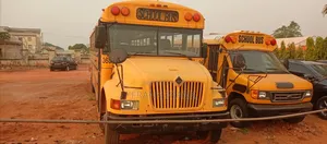 Bus 2005 Yellow