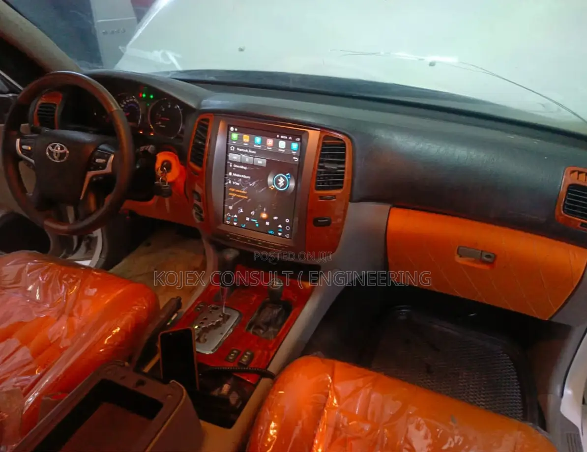 Toyota Land Cruiser 2007 White