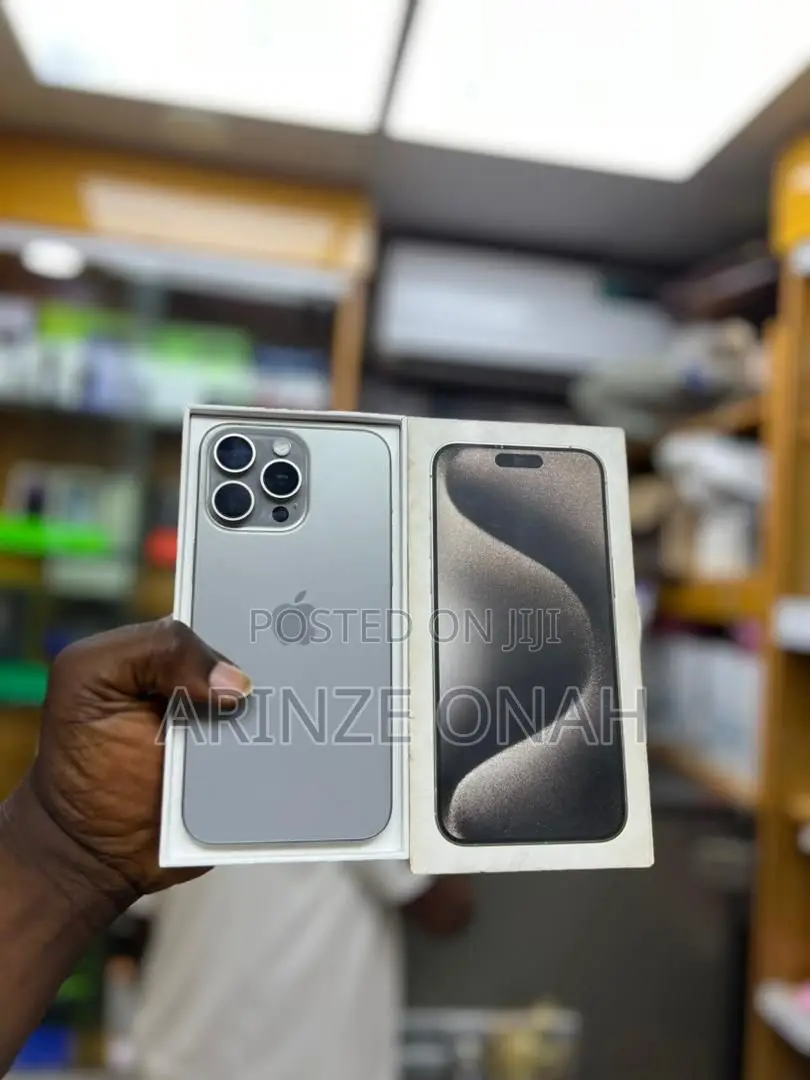 Apple iPhone 15 Pro Max 256 GB Silver