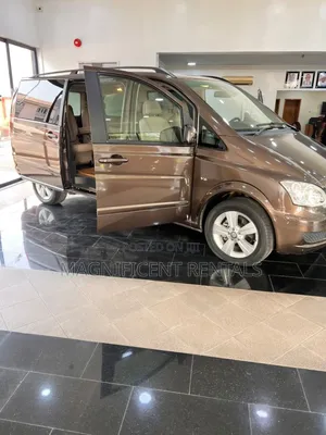 Photo - New Mercedes-Benz V-Class 2015 Brown
