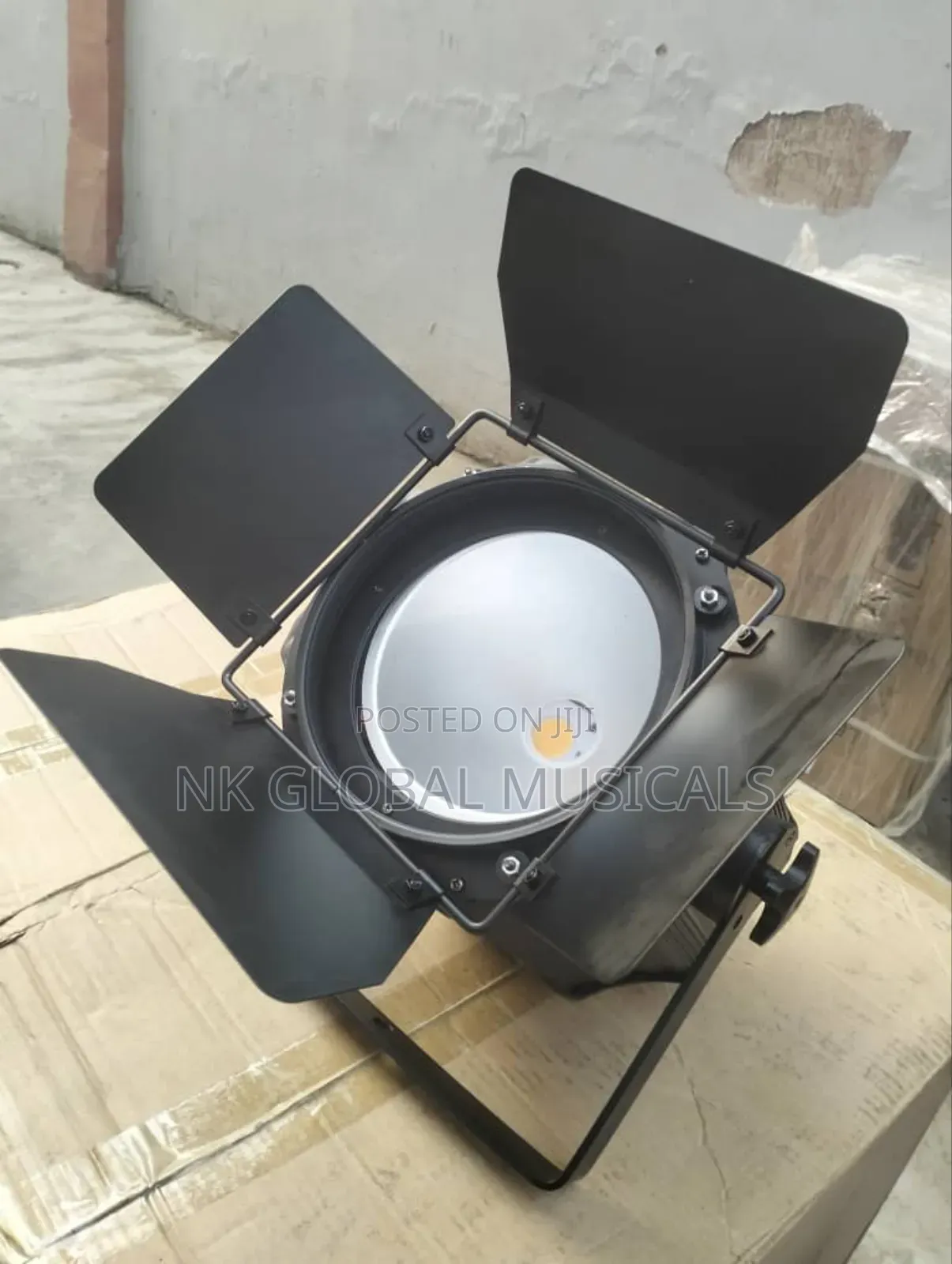 200 Watts Cob Light