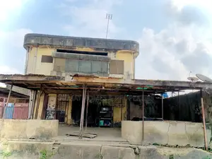 2bdrm Block of Flats in Ijesha for sale