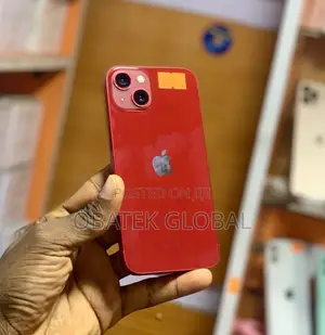 Apple iPhone 13 128 GB Red