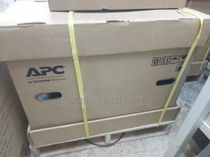 Apc Smart-Ups 2200va LCD Uninterrupted Power Supply