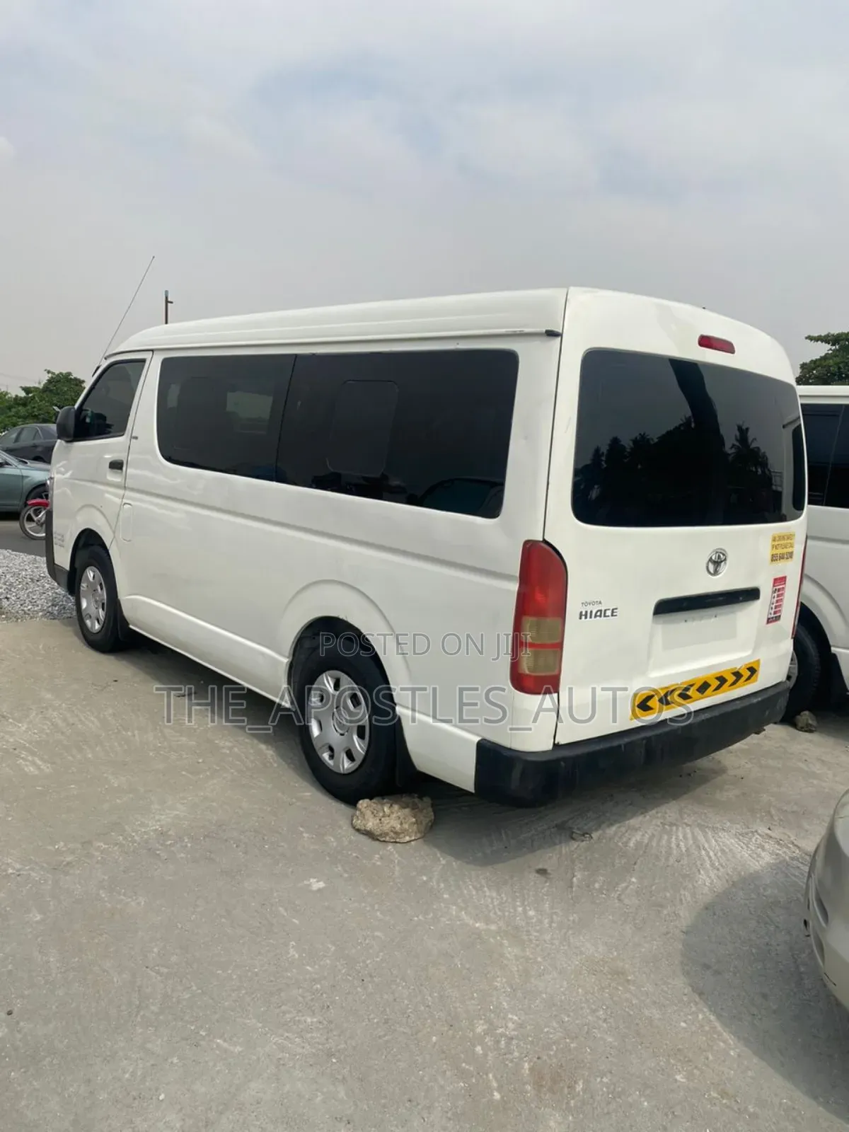 Toyota HiAce 2013 White