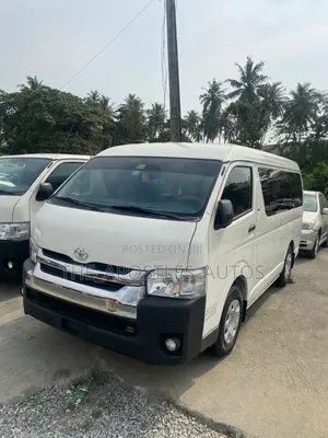 Toyota HiAce 2013 White