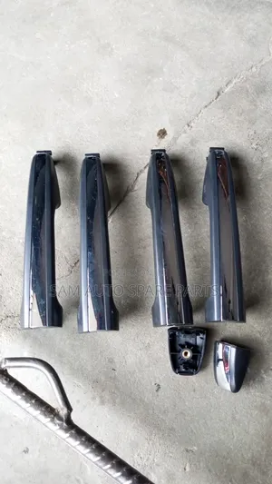 Toyota Venza Door Handle Set 2014 Model