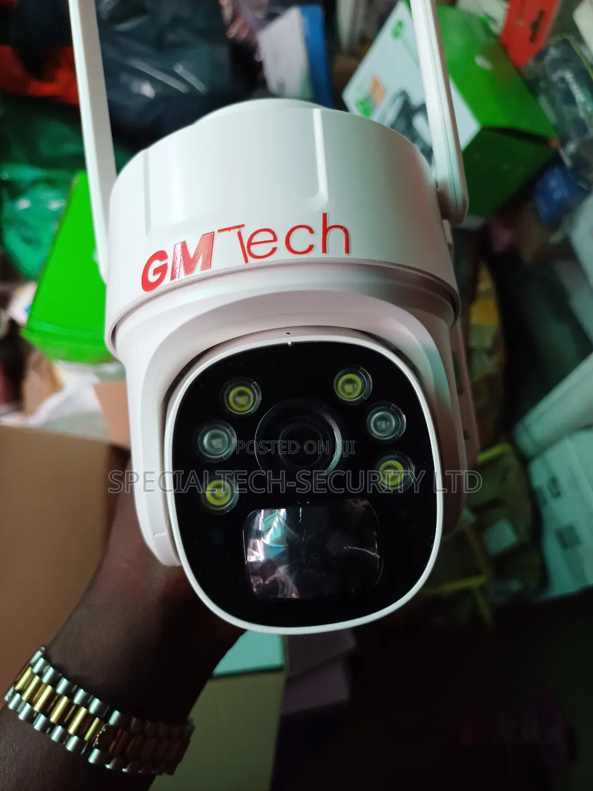 Ubox Solar Camera 4mp PTZ