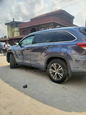 Toyota Highlander 2017 Blue