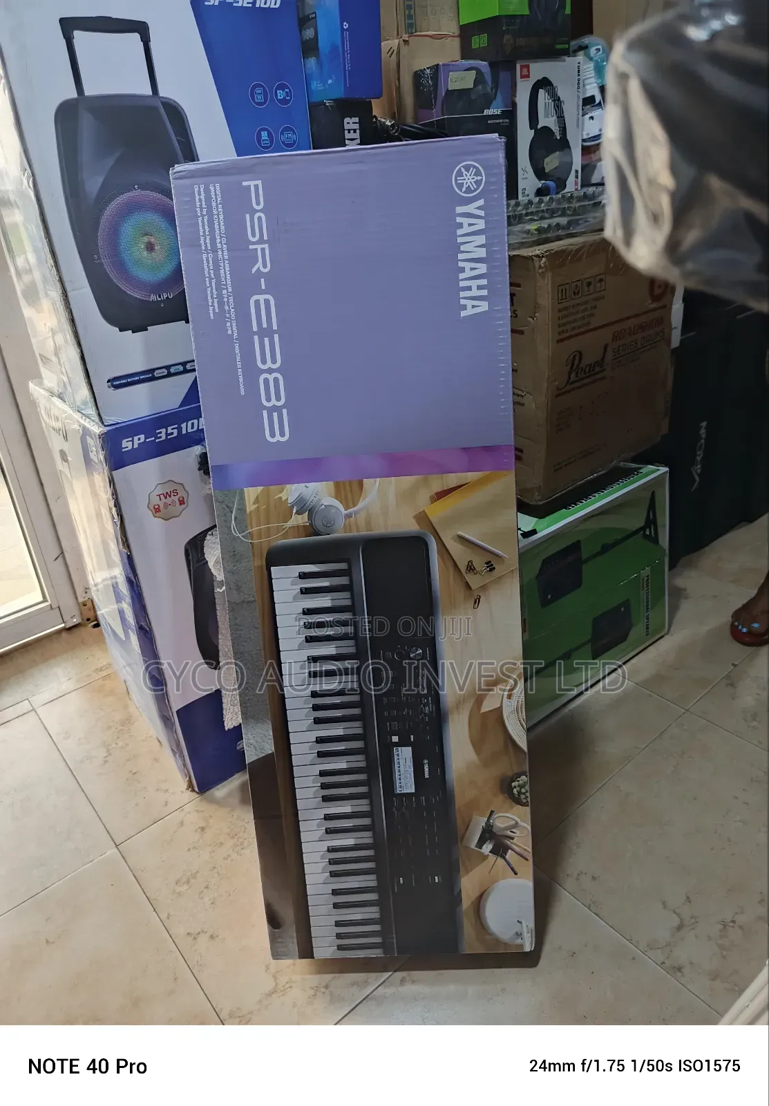 Original PSR-E383 Yamaha Keyboard