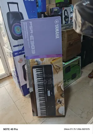 Original PSR-E383 Yamaha Keyboard