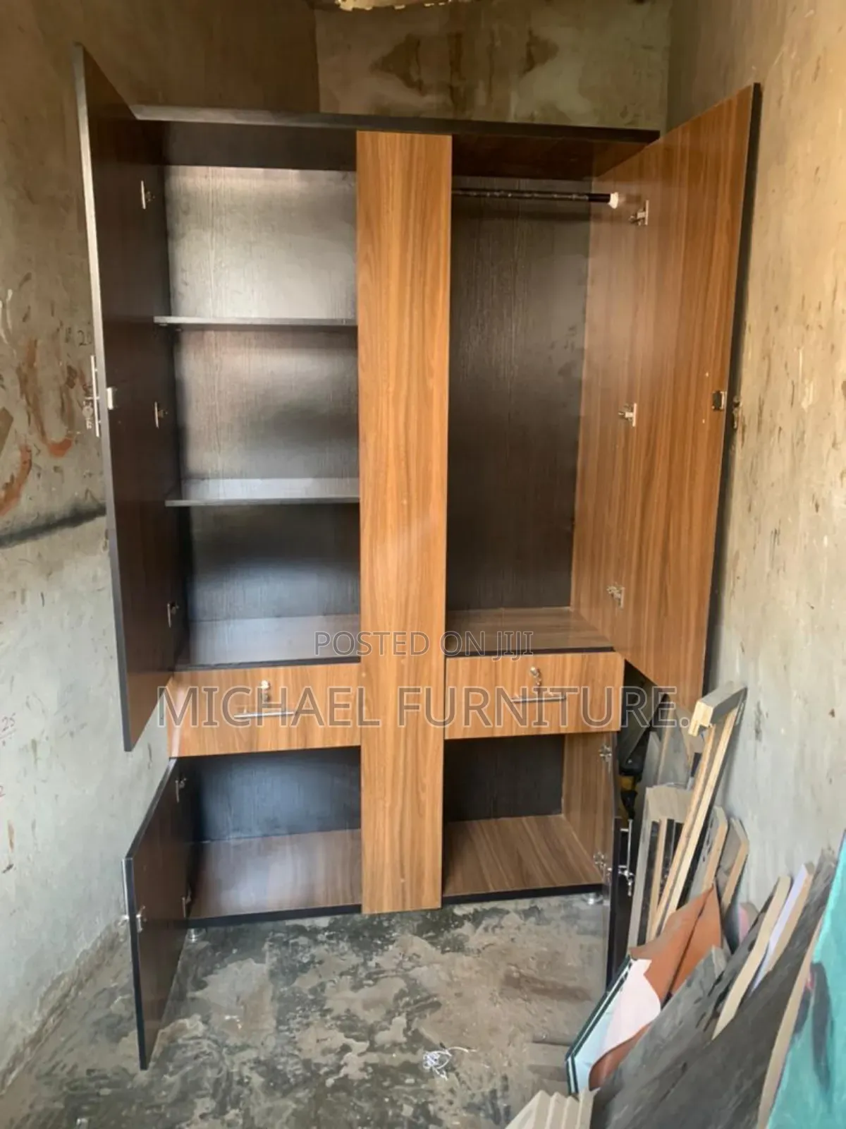 Top Designer 3x6 Wardrobe With Two Drawers