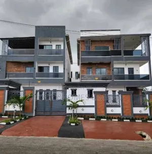 Furnished 5bdrm Duplex in Phase 1 for sale