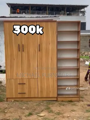 Well Structured 5x6 Wardrobe With Shoe Rack and Two Drawers