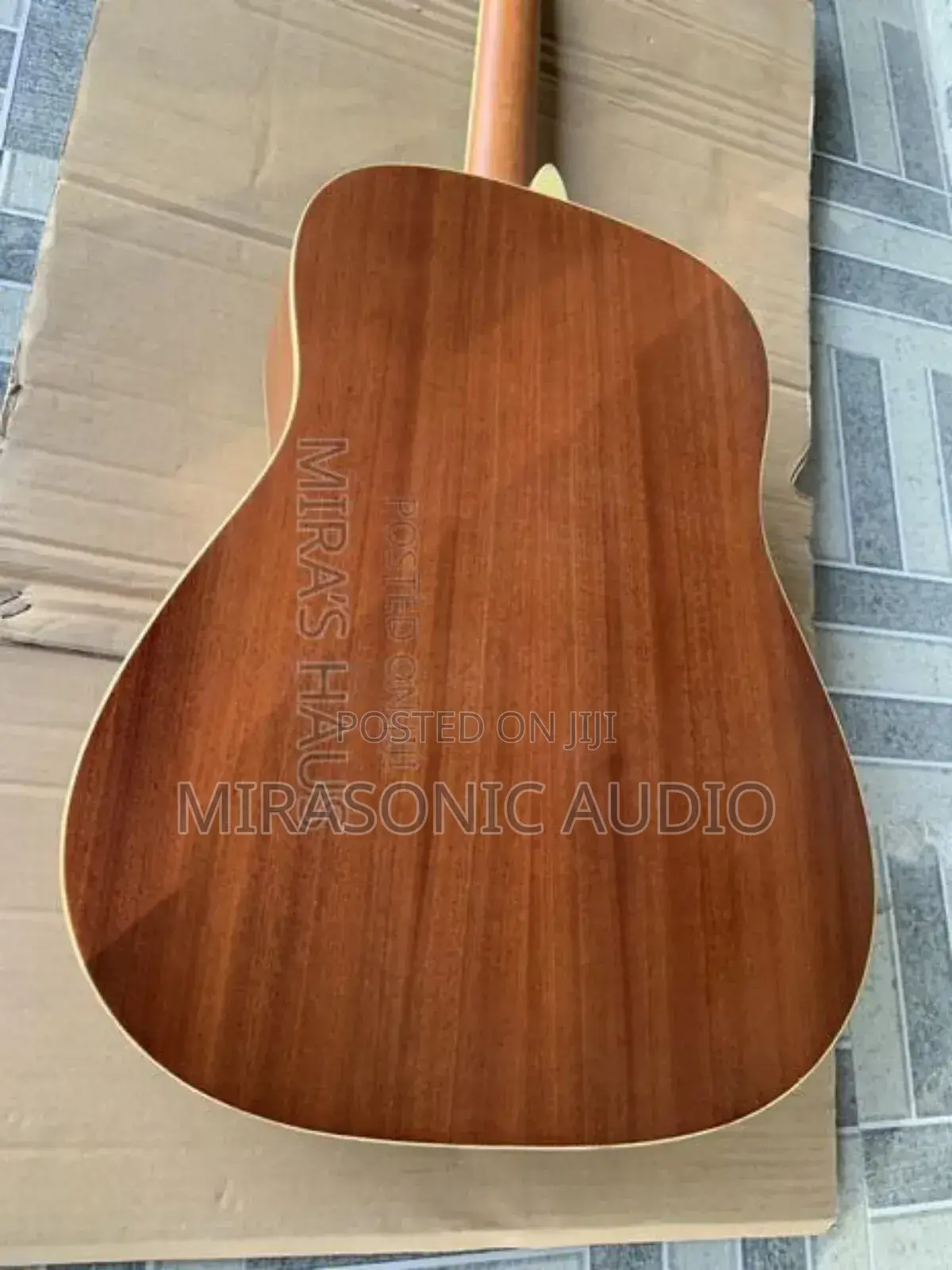 Dame Used Acoustic Guitar,6 Strings