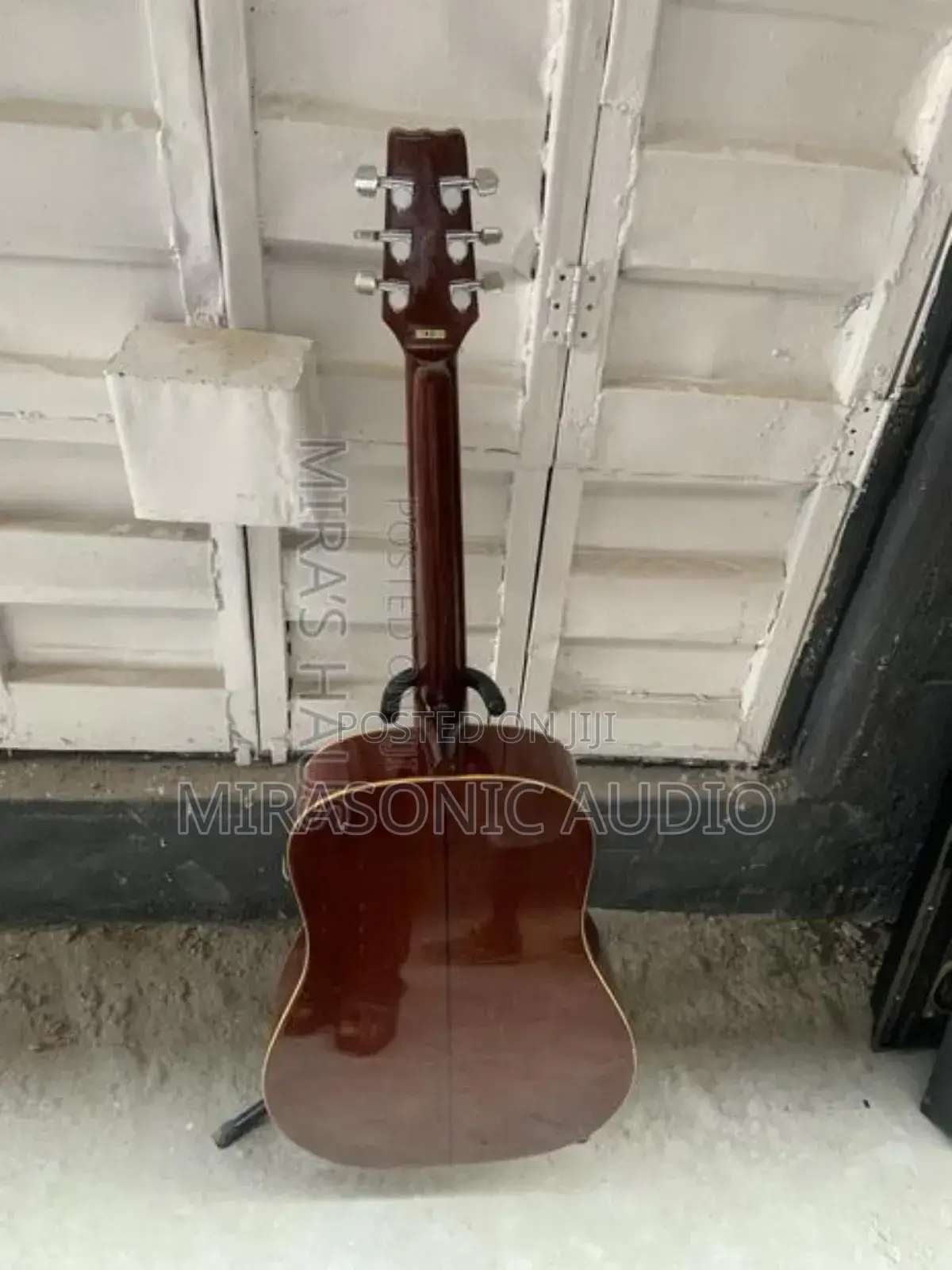 Vantage Used Acoustic Guitar