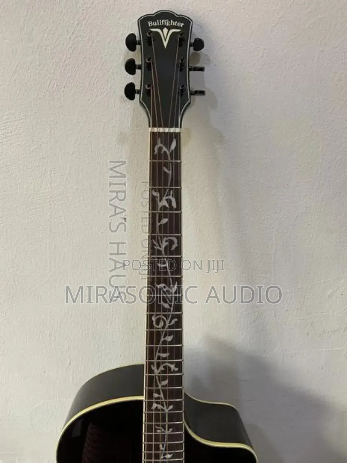 BULLFIGHTER Semi Acoustic Box Guitar,41”