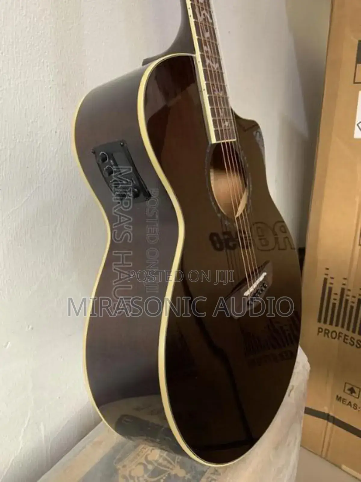 BULLFIGHTER Semi Acoustic Box Guitar,41”