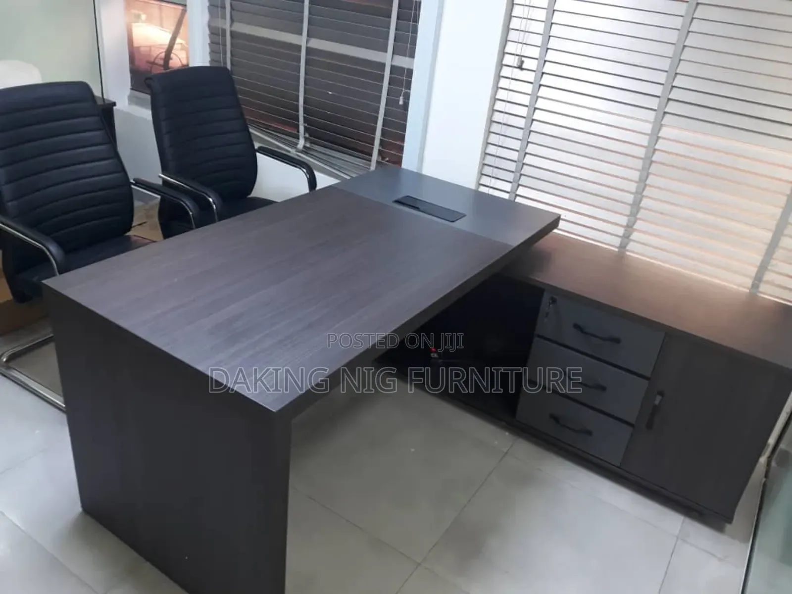 1.6mtr Office Table With Extension