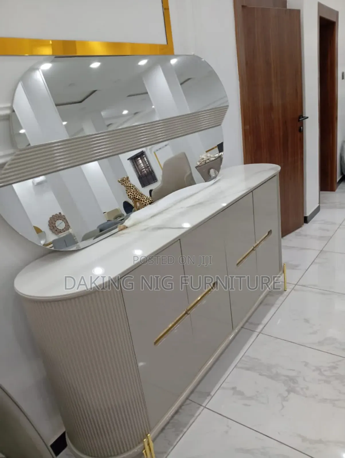 Quality Sideboard With Mirror