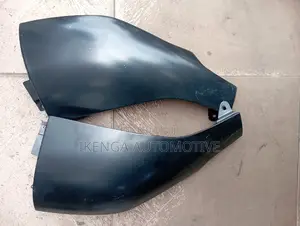 Fender Toyota Hiace 2005-2010