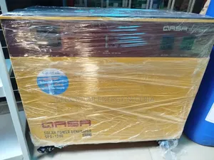 Original 1200w Qasa Solar Generator With 300 Solar Panel
