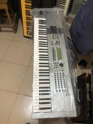 Photo - Direct Uk Used Motif 7 Yamaha Keyboard