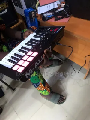 Brand New Oxygen 29 Midi Keyboard